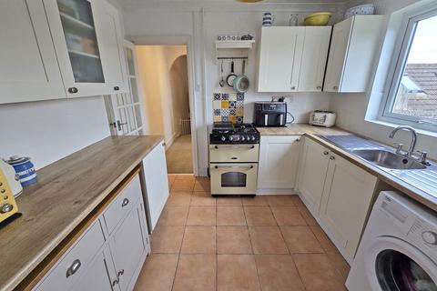 2 bedroom flat for sale, Colebrook Road, West Sussex BN42