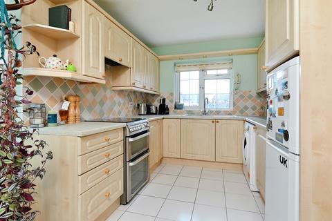 4 bedroom detached house for sale, Brewers Close, Farnborough GU14