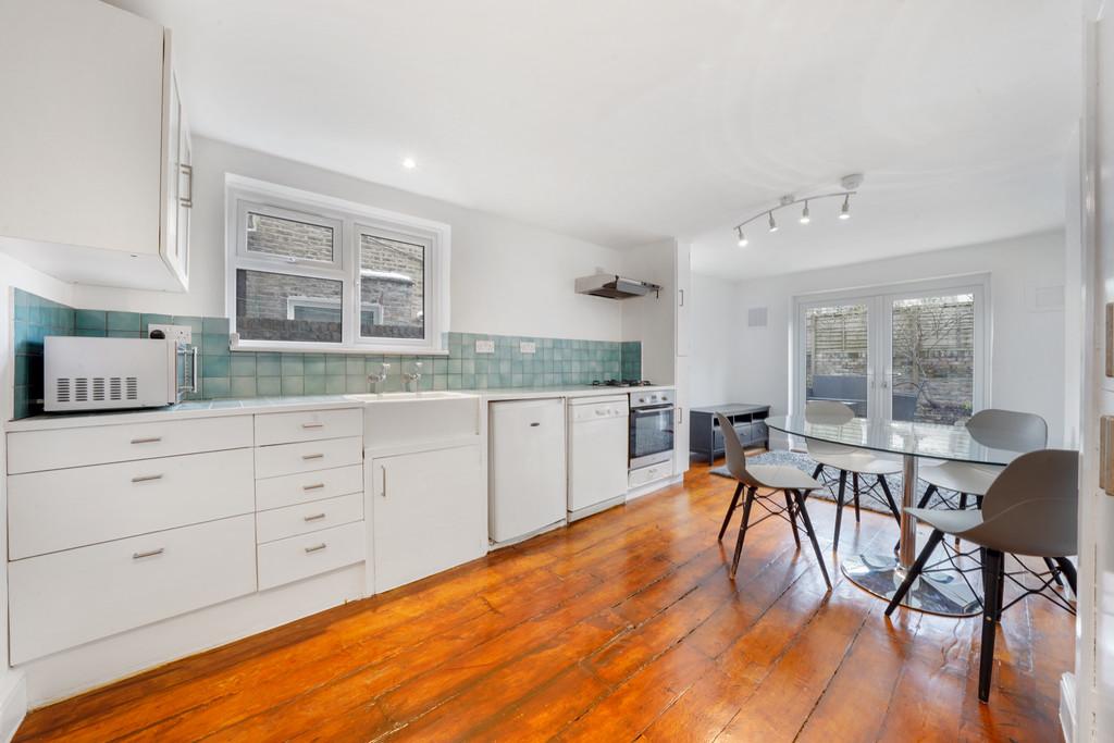 Kitchen dining room