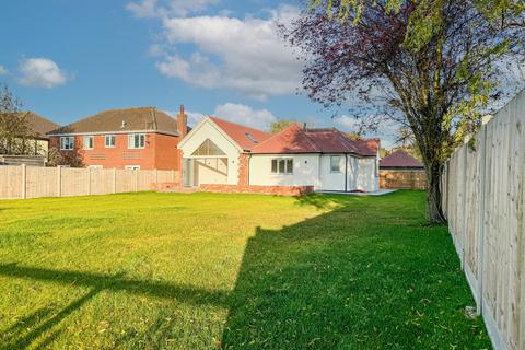 4 bedroom detached bungalow for sale, Clacton Road, Weeley