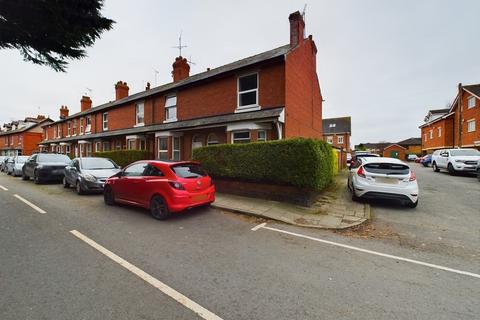 3 bedroom end of terrace house for sale, Whipcord Lane, Chester