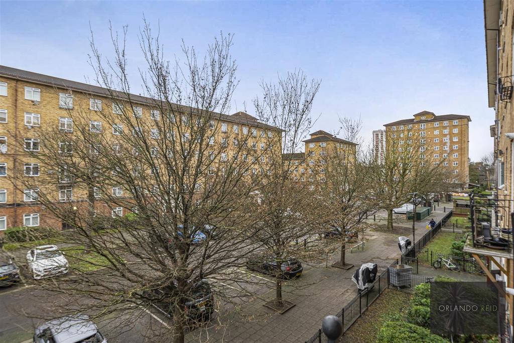 Flat 10, Tait Court SW8 2 EU 7.jpg