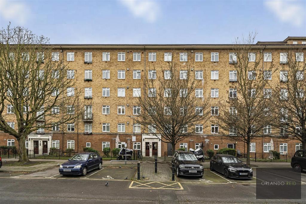 Flat 10, Tait Court SW8 2 EU 12.jpg