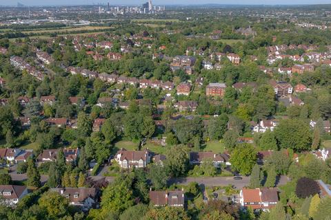 5 bedroom semi-detached house for sale, Furze Lane, Purley CR8