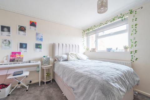 7 Prescott, Yate, Bristol, BS37 4LA