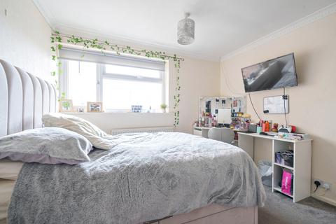 7 Prescott, Yate, Bristol, BS37 4LA