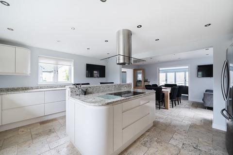 The Thornes Charfield Road, Kingswood, Wotton-under-edge, GL12 8SL
