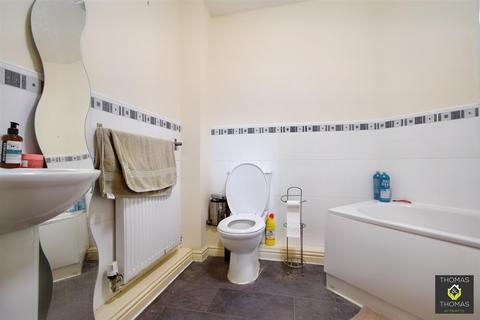 2 bedroom apartment to rent, Longhorn Avenue, Gloucester