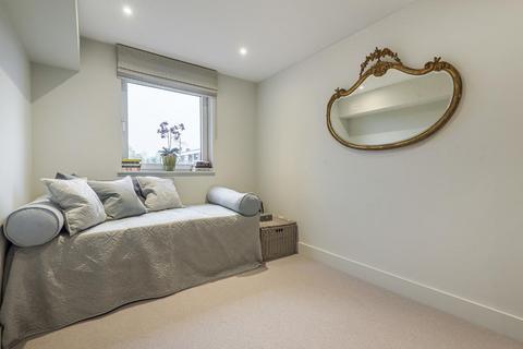 2 bedroom flat for sale, Upper Richmond Road, Putney