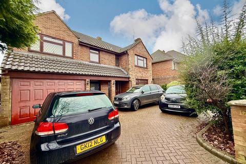 5 bedroom detached house for sale, Lawn, Swindon SN3