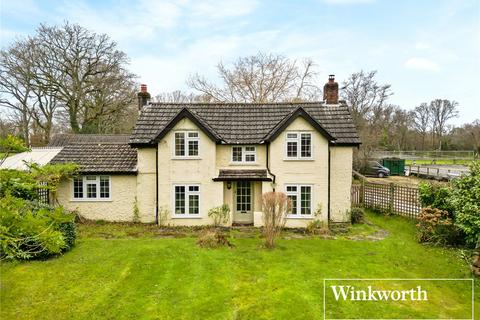 3 bedroom detached house for sale, Furzelands Road, Wimborne BH21