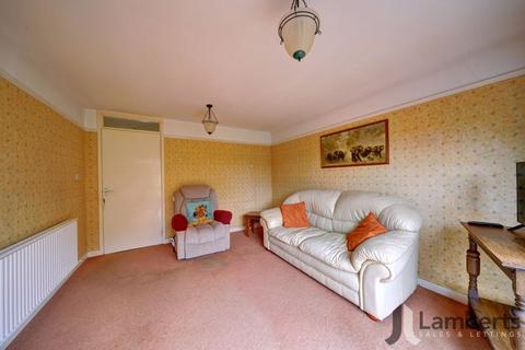 63 Archer Close, Studley, B80 7HX