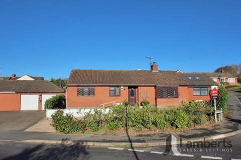 4 bedroom bungalow for sale, Underwood Close, Callow Hill, Redditch