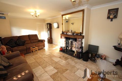 4 bedroom bungalow for sale, Underwood Close, Callow Hill, Redditch