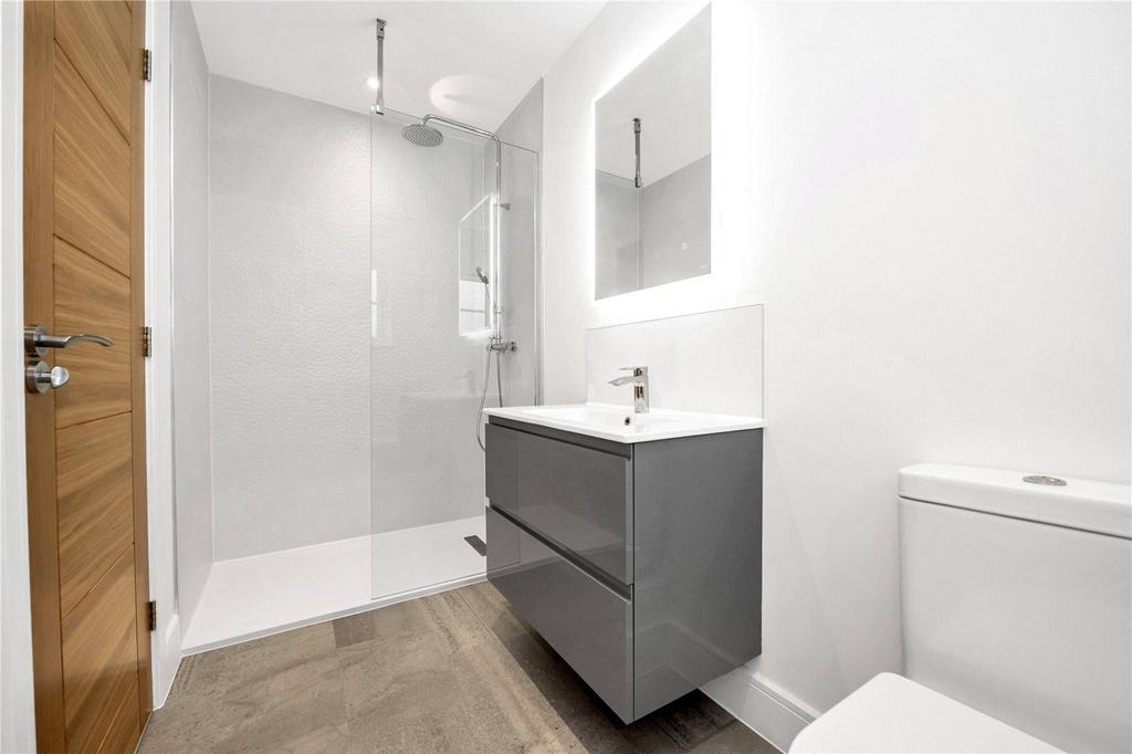 Example En Suite