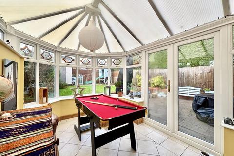 16 Cutworth Close, Sutton Coldfield, B76 2TA