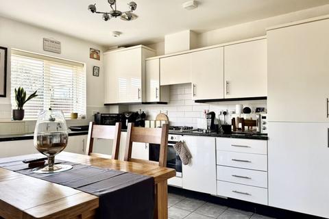 4 bedroom end of terrace house for sale, Pype Hayes Road, Birmingham