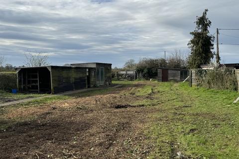 4 bedroom property with land for sale, Sydenham