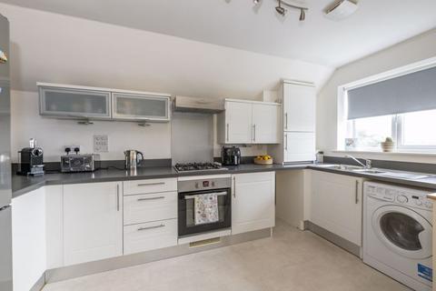 2 bedroom flat for sale, Sand Ridge, Ridgewood