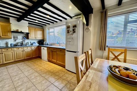 3 bedroom detached house for sale, Totteridge Road, High Wycombe HP13