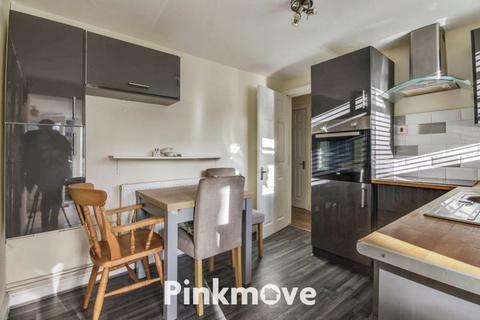 1 Glosters Parade, New Inn, Pontypool, NP4 0NE