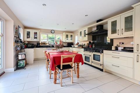 4 bedroom detached house for sale, Crown Lane, Basingstoke RG24