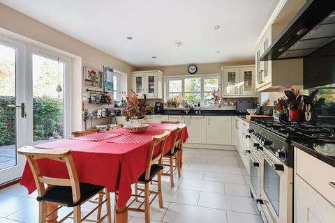 4 bedroom detached house for sale, Crown Lane, Basingstoke RG24