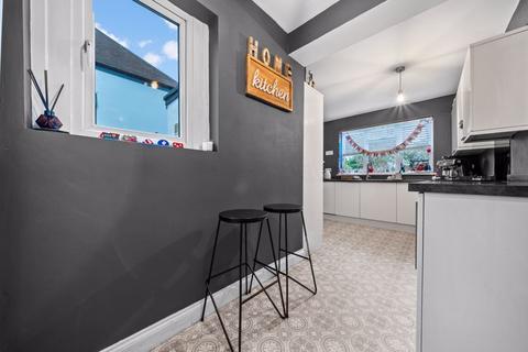 60 Bramblewood Close, Carshalton, SM5 1PG