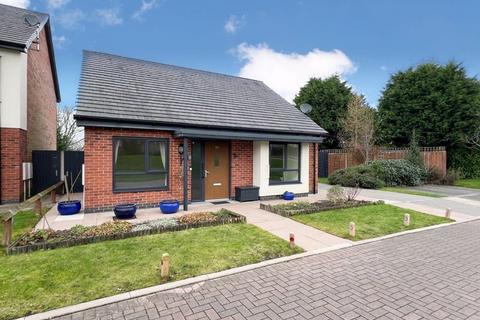 2 bedroom detached bungalow for sale, Nightingale Gardens, Leek, ST13 6QU.