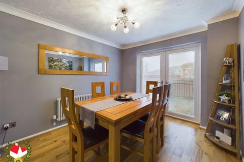 12 Trygrove, Abbeymead, Gloucester, GL4 4RP