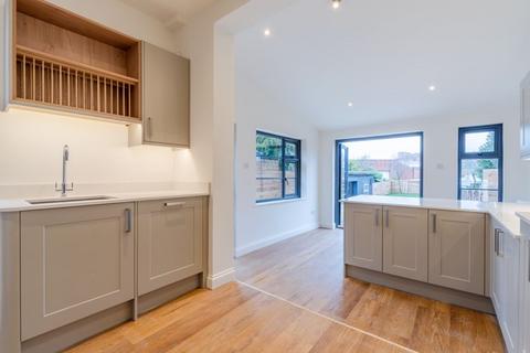 4 bedroom semi-detached house for sale, Gloucester Road, Cheltenham GL51