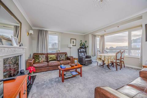 2 bedroom flat for sale, Lingfield Court, Old Portsmouth