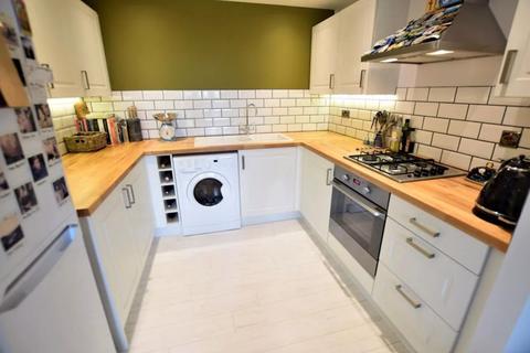 2 bedroom apartment to rent, Kittiwake Drive, Bristol