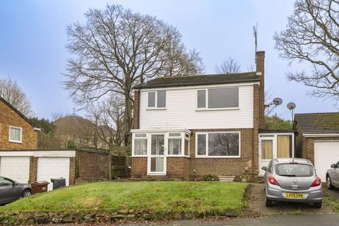 3 bedroom detached house for sale, Saxonbury Close, Crowborough