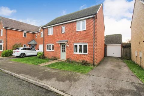 3 bedroom detached house for sale, Strawberry Fields, Bedford MK44