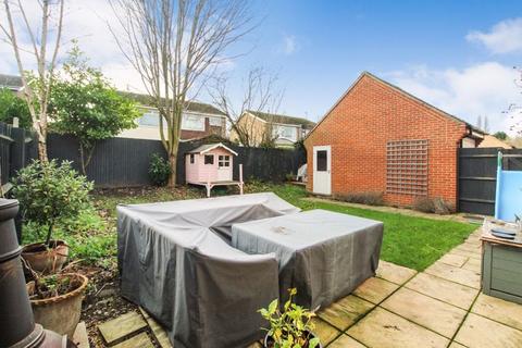 3 bedroom detached house for sale, Strawberry Fields, Bedford MK44