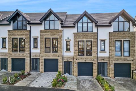 4 bedroom townhouse for sale, Kell Street, Bingley BD16