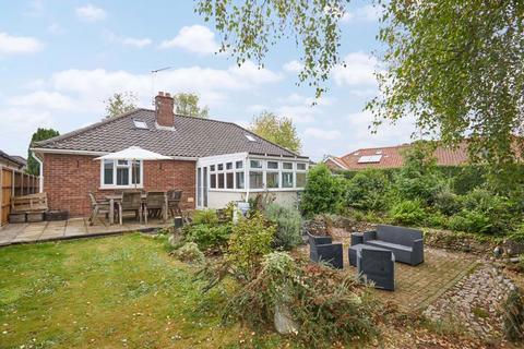 5 bedroom detached bungalow for sale, North Drive, Fakenham NR21