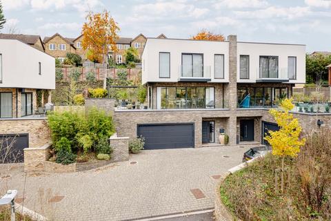 3 bedroom semi-detached house for sale, Hertingfordbury Road, Hertford SG14