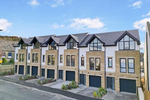 4 bedroom townhouse for sale, Kell Street, Bingley BD16