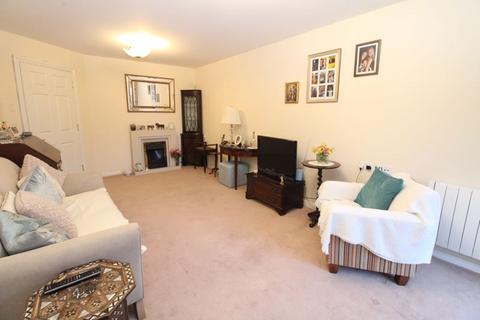 2 bedroom retirement property for sale, Shortmead Street, Biggleswade SG18