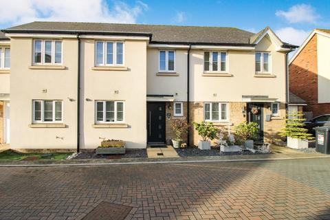 3 bedroom terraced house for sale, Bargroves Avenue, St. Neots PE19