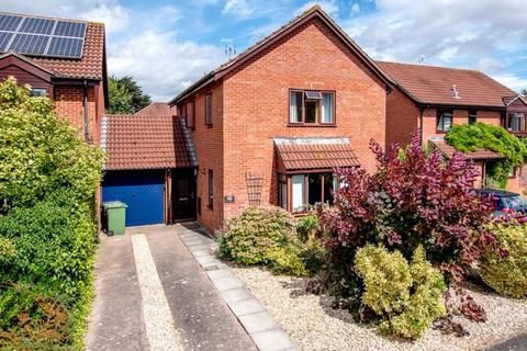 3 bedroom detached house for sale, Killams Crescent, Taunton TA1