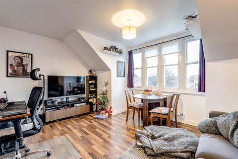 1 bedroom flat for sale, Chaucer Road, Worthing, West Sussex, BN11