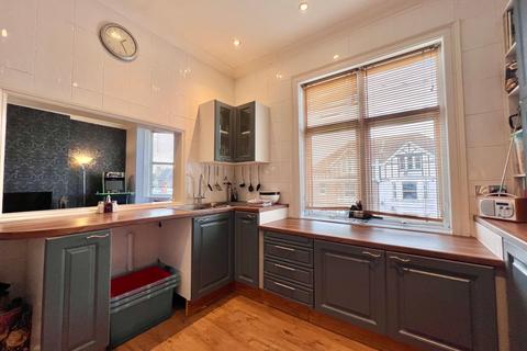 3 bedroom maisonette for sale, Amherst Road, Bexhill-on-Sea, TN40