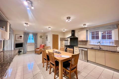 4 bedroom detached house for sale, Woodlands, Bexhill-on-Sea, TN39