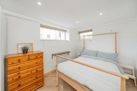 3 bedroom maisonette for sale, London N7