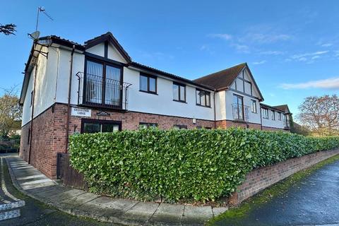 2 bedroom flat for sale, Hazel Grove, Stockport SK7