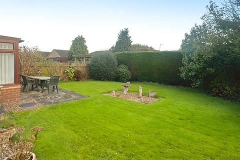 2 bedroom detached bungalow for sale, School Close, Wisbech St Mary, Wisbech, Cambridgeshire, PE13 4ST