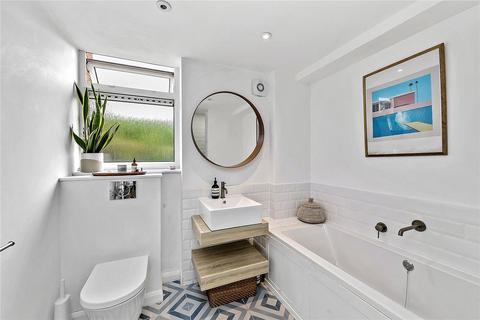 Flat 2, 22 Lambert Avenue, Richmond, TW9 4QR